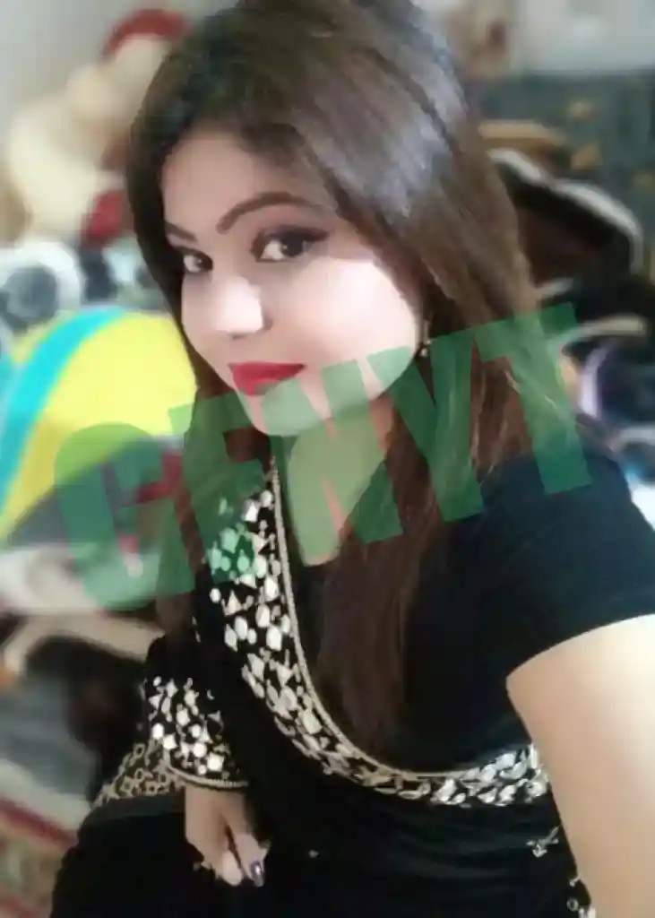 Soni Hot Sexy Call Girls Service in Dadar Mumbai